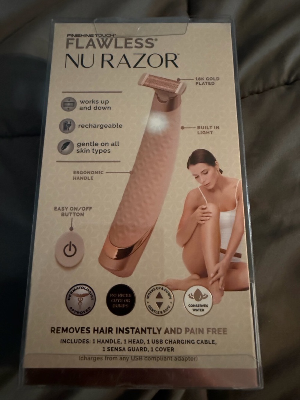 Victoria's Secret Flawless Nu Razor in Rose Gold and Pink